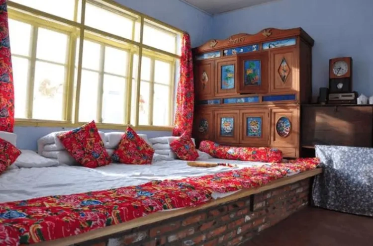 Heated Brick Bed (Kang)